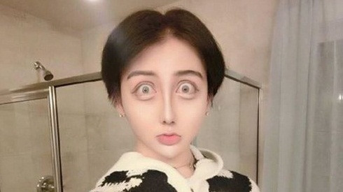 Biết là dị, nhưng chưa bao giờ người ta giật mình về 'anh chàng mặt rắn' đến vậy Ảnh 2