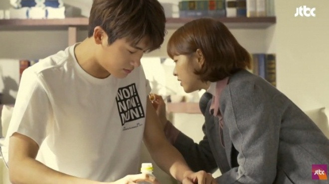 'Mưa dầm thấm lâu', cuối cùng nam chính đã 'đổ gục' trước Do Bong Soon Ảnh 2