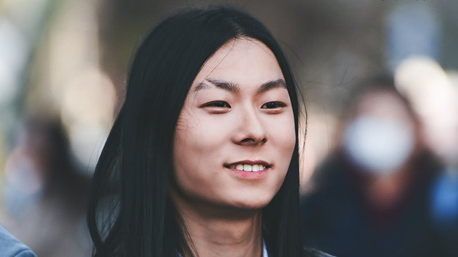 Produce 101 bản nam vừa lên sóng, chàng trai tóc dài thướt tha này đã là quán quân với fan! Ảnh 2