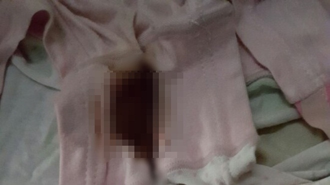 Sự im lặng đáng sợ trong nghi án bé gái lớp 1 bị xâm hại ngay tại trường Ảnh 2