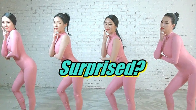 Không thể tưởng tượng sao Kpop có thể lên sân khấu với những bộ cánh thế này! Ảnh 2