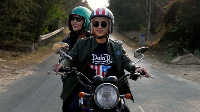 Soobin Hoàng Sơn tập luyện nhiều giờ liền để chạy xe phân khối lớn trong MV mới Ảnh 2