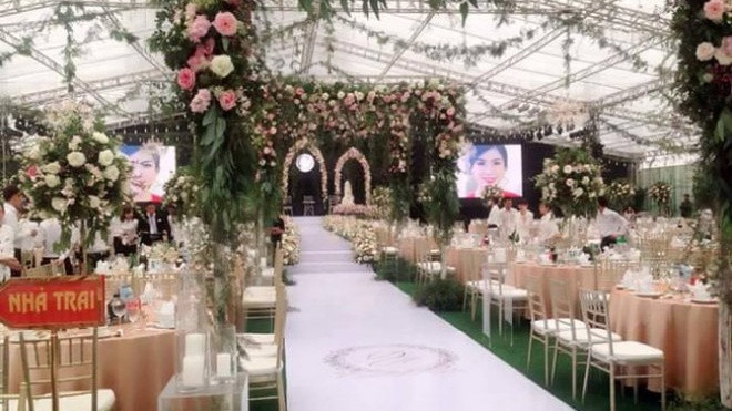 Đám cưới 'khủng' với rạp cưới gần 4 tỉ, hoa tươi nhập khẩu 2 tỉ: Chú rể nói gì? Ảnh 2
