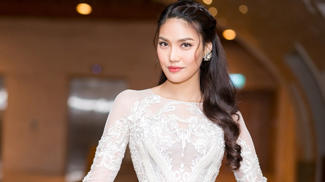 Diện đồ 'nửa kín nửa hở', Lan Khuê quyến rũ đến nghẹt thở Ảnh 2