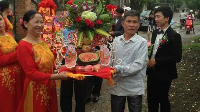 Dàn đỡ lễ ăn hỏi U60 khiến dân mạng ngạc nhiên Ảnh 2