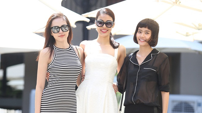 Lan Khuê đi chân đất, tái hợp trò cưng Kim Chi trong tổng duyệt Lâm Gia Khang show Ảnh 2