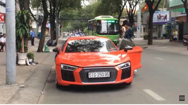 Đông Nhi tự tay cầm lái siêu xe 13 tỷ dạo phố khiến ai cũng phải ngắm nhìn Ảnh 2