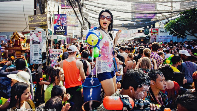 Lễ hội Songkran 2017: Không súng nước, không rượu, không hở hang Ảnh 2