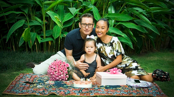 Con gái Đoan Trang lần đầu tham gia MV cùng mẹ Ảnh 2