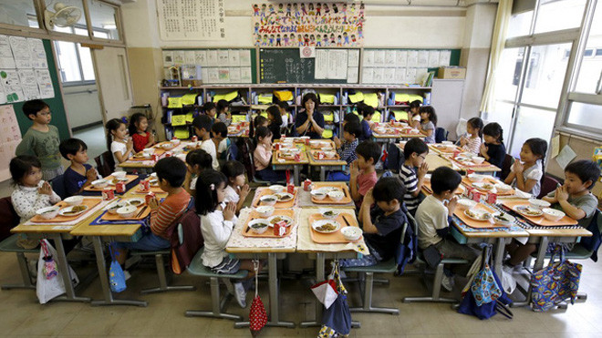 Có gì trong bữa ăn của trẻ em Nhật Bản được coi là chuẩn mực để thế giới học tập? Ảnh 2