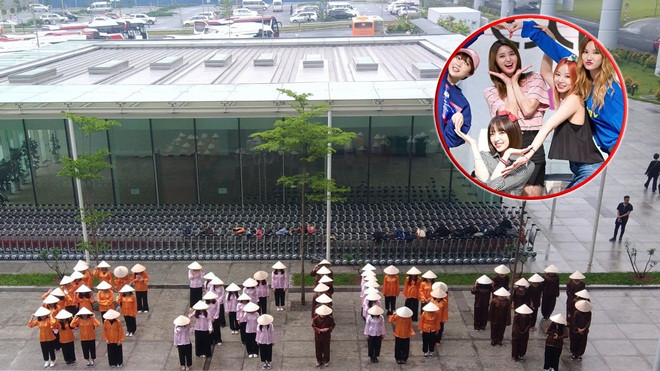 Fan Việt mặc áo bà ba, cầm nón lá trong màn chào đón EXID hoành tráng ở sân bay Nội Bài Ảnh 2