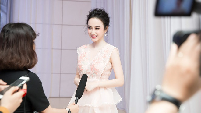 Angela Phương Trinh tái xuất thảm đỏ sau gần 4 tháng: vẫn lộng lẫy, vẫn tỏa sáng! Ảnh 2
