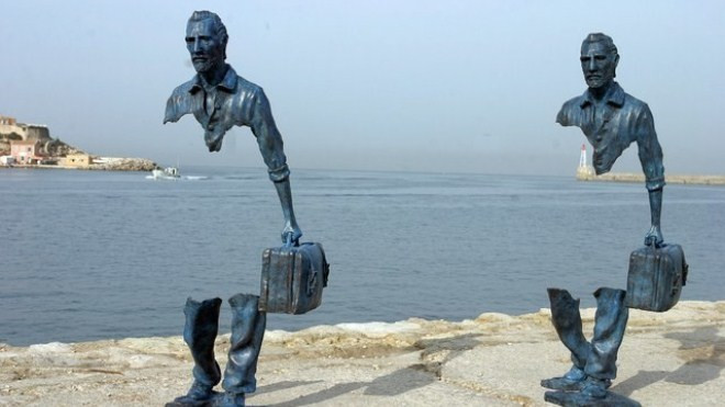 9 bức tượng đặc biệt thu hút du khách trên thế giới Ảnh 2