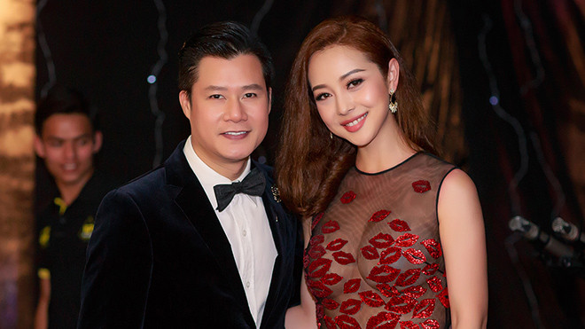 Jennifer Phạm khoe vòng 1 quyến rũ, hội ngộ chồng cũ Quang Dũng Ảnh 2