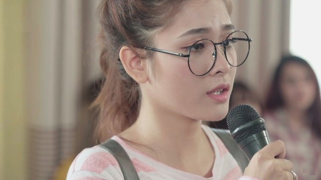 'Từng có người yêu tôi như sinh mệnh': Thiên Vũ 'biến hình' thành Minh Tú, khoe giọng hát ngọt ngào Ảnh 2