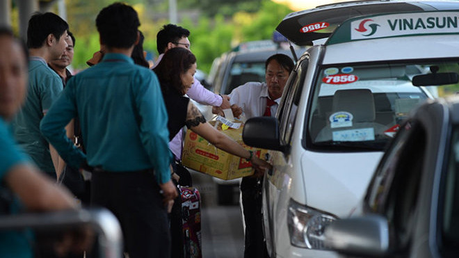 Từ câu chuyện 'nữ hoàng trang sức' tố Vinasun: Giá trị của sự cảm thông và phép lịch sự Ảnh 2