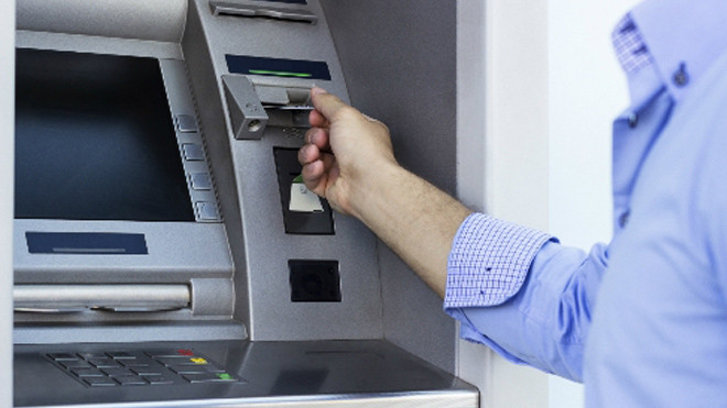 Mất 129 triệu đồng dù thẻ ATM đang được ngân hàng giữ Ảnh 2