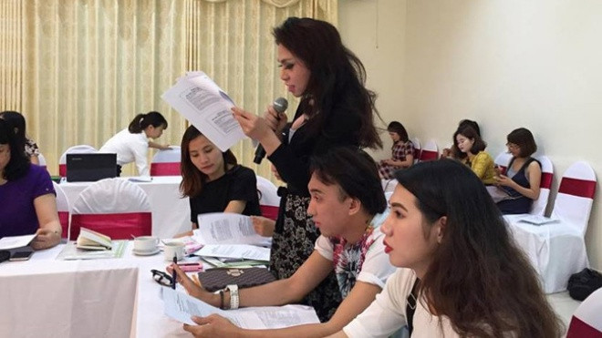 Bộ Y tế đề xuất người 18 tuổi trở lên mới được phẫu thuật chuyển giới Ảnh 2