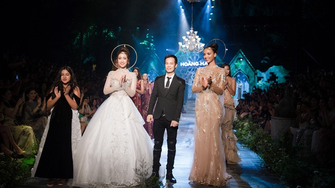 Hoàng Hải Fashion Show: Pha lê tím chỉ có trong truyền thuyết là đây! Ảnh 2