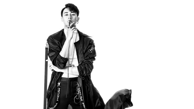 Sau nghi vấn lộ hàng, Rocker Nguyễn tung bộ hình soái ca khiến phái đẹp ngẩn ngơ! Ảnh 2