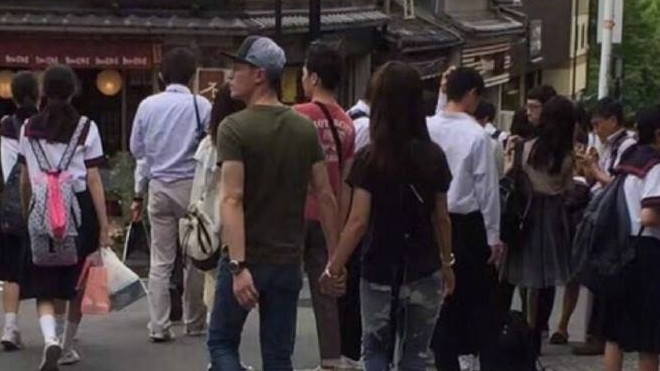 Sau khi sinh con, vợ chồng Hoắc Kiến Hoa - Lâm Tâm Như nắm tay nhau trốn đến thiên đường tình yêu của cả hai Ảnh 2