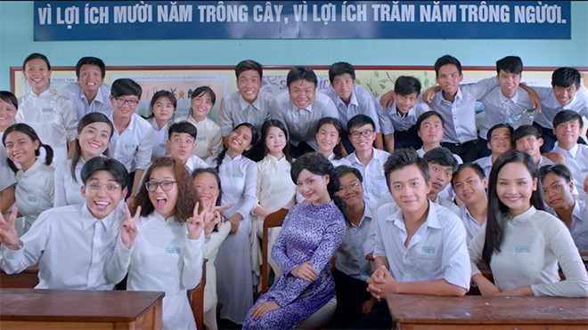 Nhà sản xuất 'Cô gái đến từ hôm qua' tung MV đầy ý nghĩa, nghẹn ngào về tuổi học trò Ảnh 2