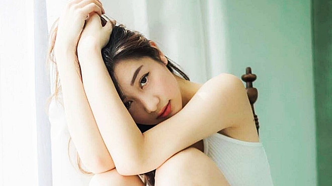 Jun Vũ: từ hot girl trà sữa thuần khiết đến nàng mẫu sexy, đầy gợi cảm Ảnh 2