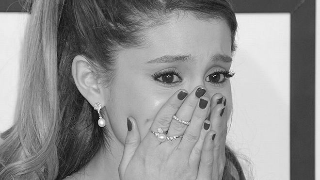 Ariana Grande lên tiếng xin lỗi, sao Hollywood thương tiếc các nạn nhân trong vụ nổ Ảnh 2