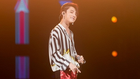 Sơn Tùng 'đạo nhái' mỹ nam Jaejoong? Không đâu, chỉ đơn giản là đụng hàng thôi mà! Ảnh 2