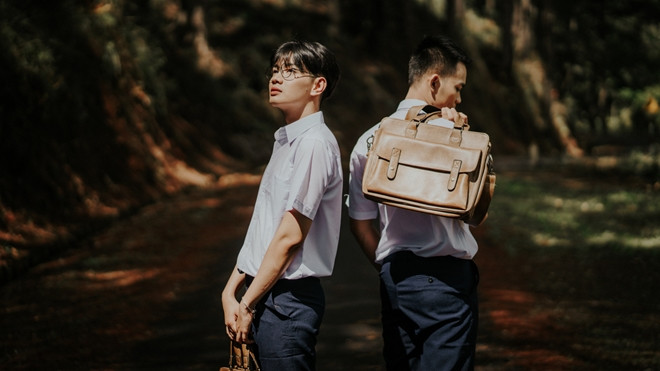 Đào Bá Lộc tung teaser MV kể chuyện tình thanh xuân đậm chất 'đam mỹ' Ảnh 2