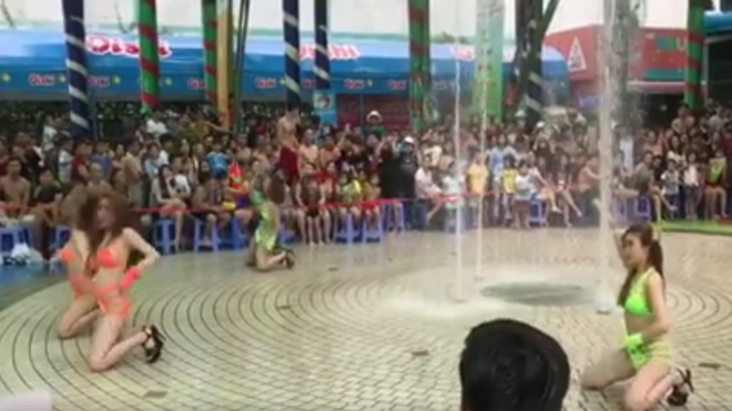 Công viên nước Đầm Sen bị phạt 45 triệu đồng vì để vũ công múa bikini trước mặt trẻ em Ảnh 2