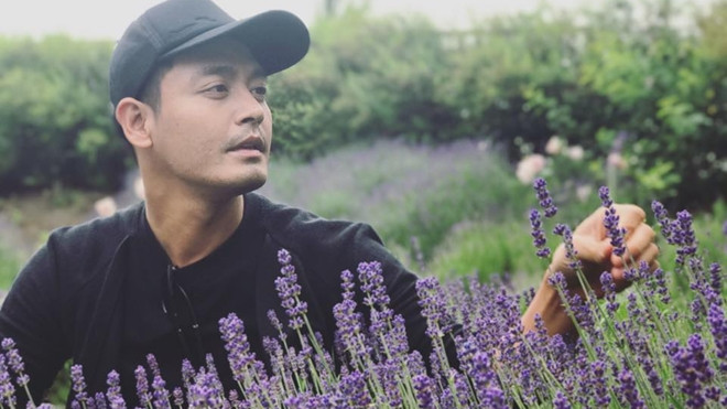 Bị nói lấy tiền cứu trợ đi châu Âu, MC Phan Anh đáp trả thâm thúy Ảnh 2