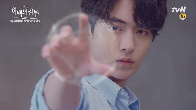 Nhìn Nam Joo Hyuk, lại nhớ đến những 'soái ca' phim Hàn cũng ngơ ngác trước cuộc sống hiện đại! Ảnh 2