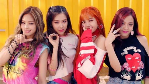 Thích thú với loạt đồ hiệu trong MV mới của 'tân binh quái vật' Black Pink Ảnh 2