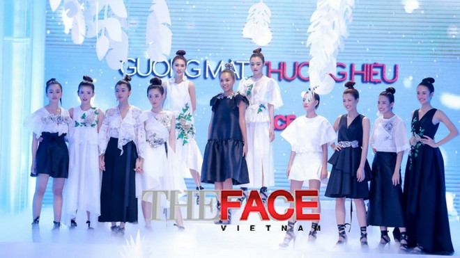 Thích thú với khoảnh khắc tỏa sáng của 11 'cánh hoa trong đá'! Ảnh 2