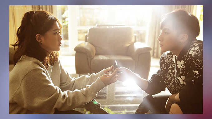 Phim ngắn 'Âm bản': Khi điện thoại được sinh ra với sứ mệnh 'thiên sứ' Ảnh 2