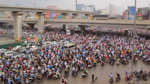 Tin nóng: Từ năm 2030, Hà Nội sẽ cấm toàn bộ xe máy trong các quận nội thành Ảnh 2