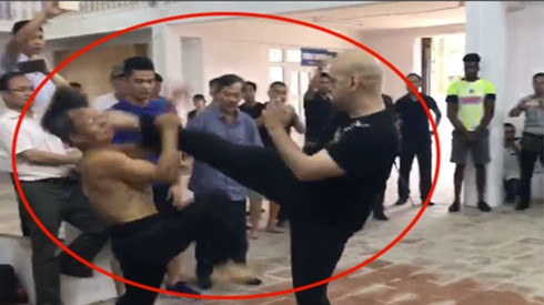 Trong chớp nhoáng, võ sư Karate Việt bị hạ đo ván trước cao thủ Vịnh Xuân-Canada Ảnh 2