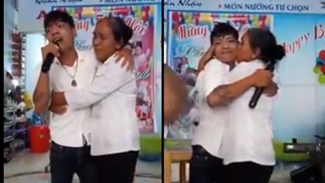 Clip nam thanh niên hát tặng mẹ giữa đám đông gây xúc động, và hành động bất ngờ của người mẹ Ảnh 2