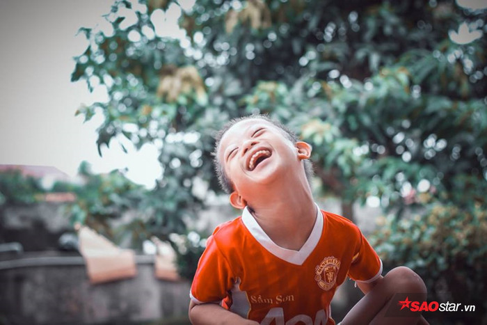 Chuyện về những em bé ở các mái ấm: Vật chất đủ đầy nhưng thiếu hơi ấm của tình thân