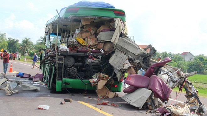 Vụ tai nạn 5 người chết: 'Cảnh tượng kinh hoàng chưa từng thấy' Ảnh 2