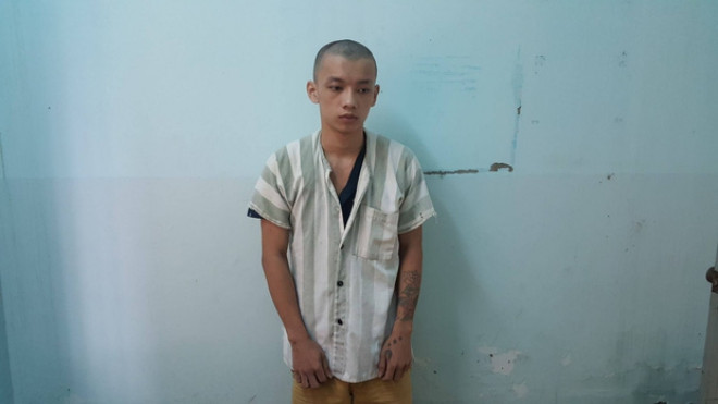 9X giả sinh viên siết cổ xe ôm cướp tài sản giữa ban ngày ở Sài Gòn Ảnh 2