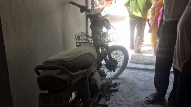 Đà Nẵng: Xe máy bất ngờ phát nổ trong khu chung cư, nhiều người hốt hoảng tháo chạy Ảnh 2