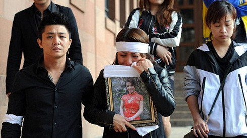 Người đẹp Việt bị thiêu chết ở Anh, bắt 2 nghi phạm Ảnh 2