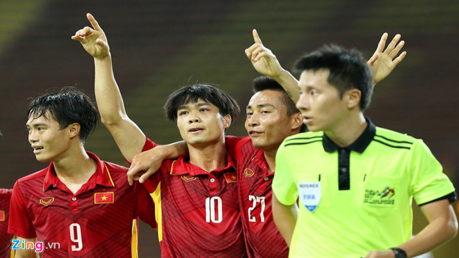 Công Phượng ‘diễn xiếc', U22 Việt Nam 'vùi dập' U22 Philipines Ảnh 2