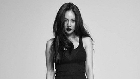 Vừa tung ảnh teaser quyến rũ, HyunA vướng ngay nghi án 'đạo nhái' Lee Hyori Ảnh 2