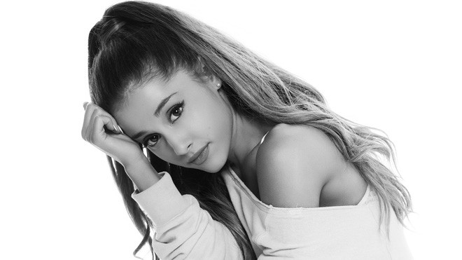 Ariana vẫn diễn ở Bắc Kinh sau khi hủy show tại Việt Nam Ảnh 2