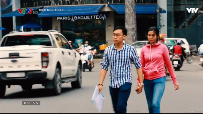 Cô gái nghèo 6 năm nắm tay người yêu đi 'tìm lại nhân thân' giữa Sài Gòn Ảnh 2