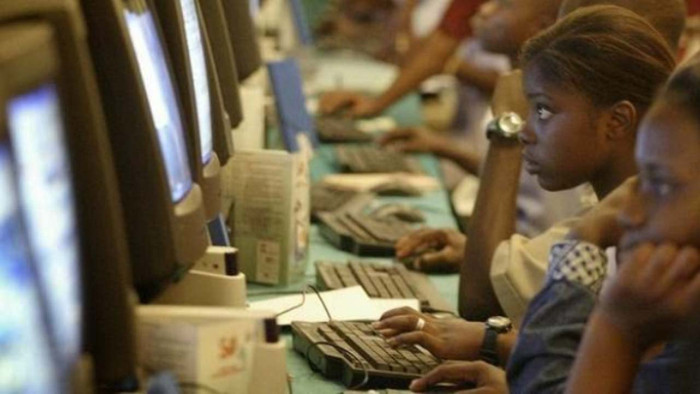 Bạn sẽ tự cảm thấy may mắn khi biết được tốc độ Internet ở châu Phi chậm tới mức nào Ảnh 2