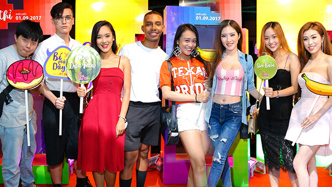 Dàn 'hot teen' nô nức rủ nhau xem phim 'giáo dục giới tính' của Thái Ảnh 2